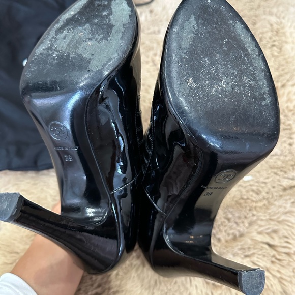 CHANEL Paris New York high heels booties(size-39) - Picture 5 of 9
